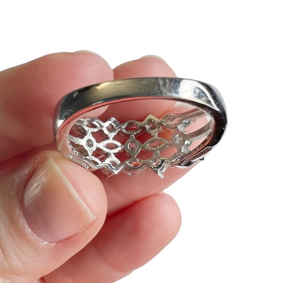 White/Clear Marquise & Round Cut Rhinestone Triple Split Shank Ring - Picture 5 of 9